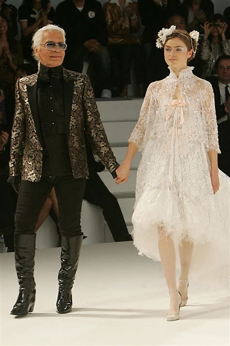 chanel vintage death lagerfeld|karl lagerfeld fashion designs.